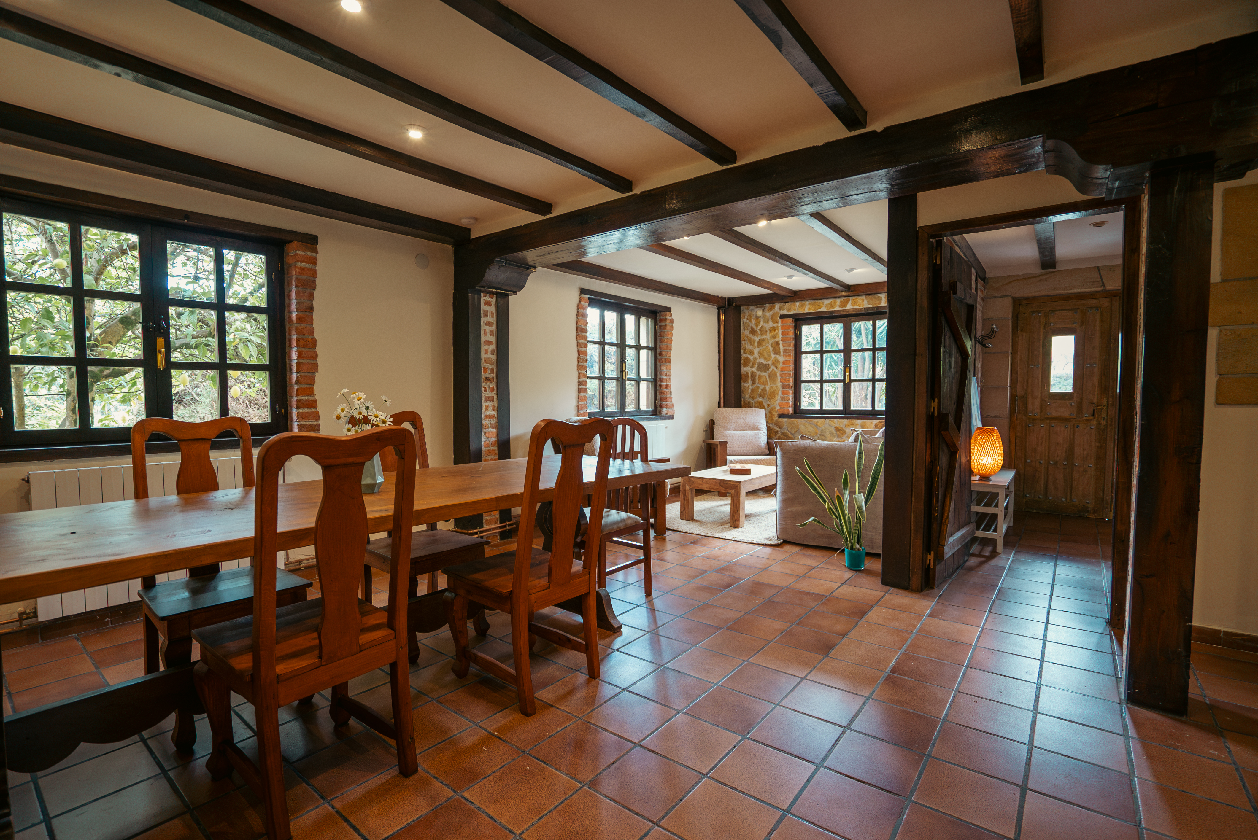 Shared living room — Casa Val de Vida